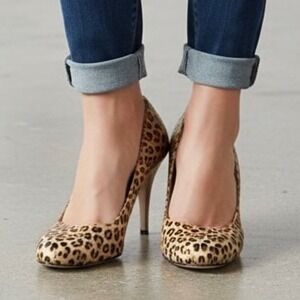 Stuart Weitzman Swoon Cheetah Pumps Heels Women 6‎ Beige Tan Round Toe Leather